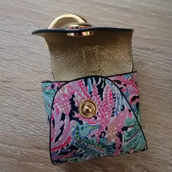 Airpod case, for Air Pod 1 or 2. NWOT - Picture 3 of 3